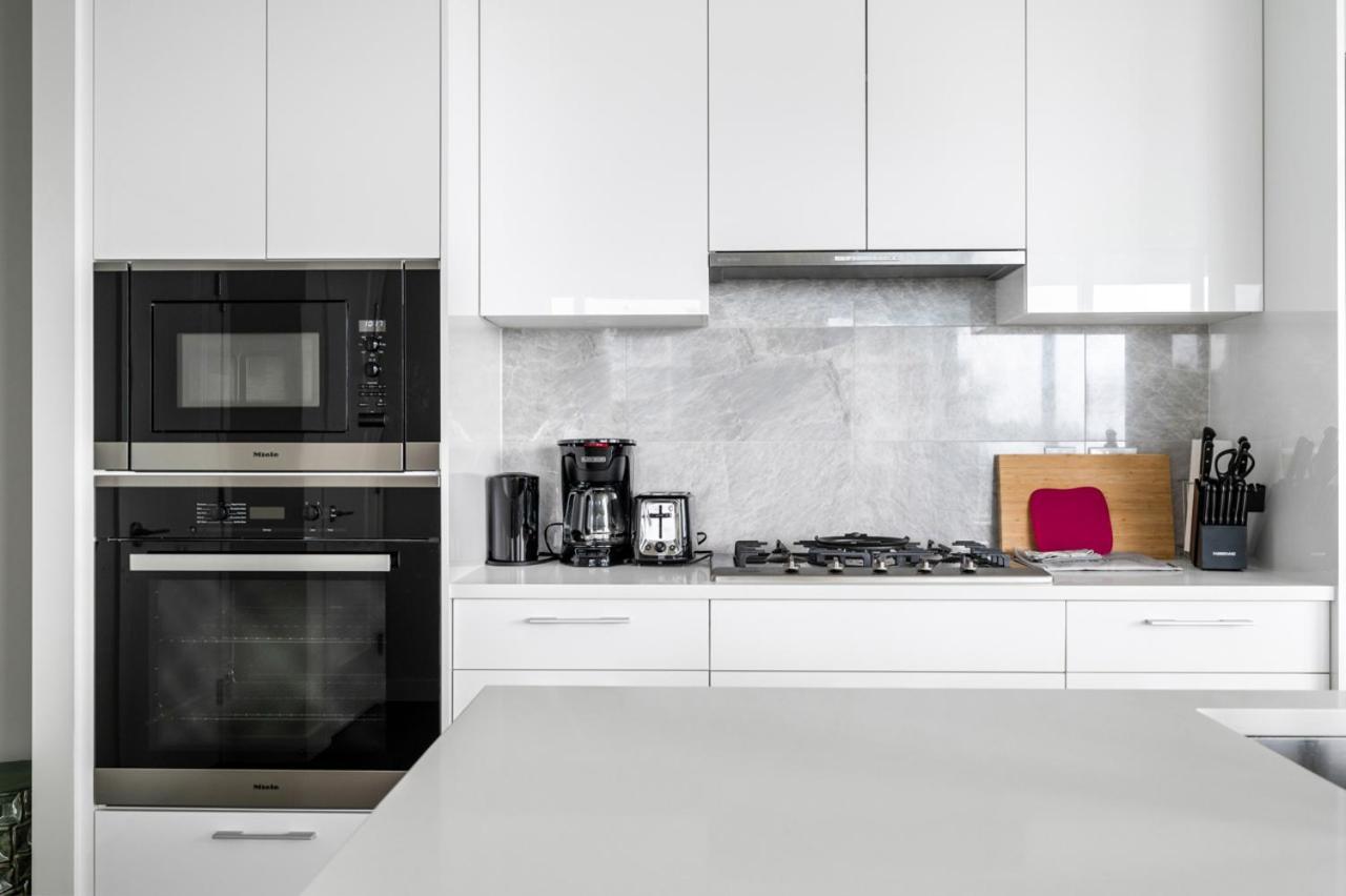 Urban Oasis: Stylish Apartment Retreat At Ubc Vancouver Kültér fotó