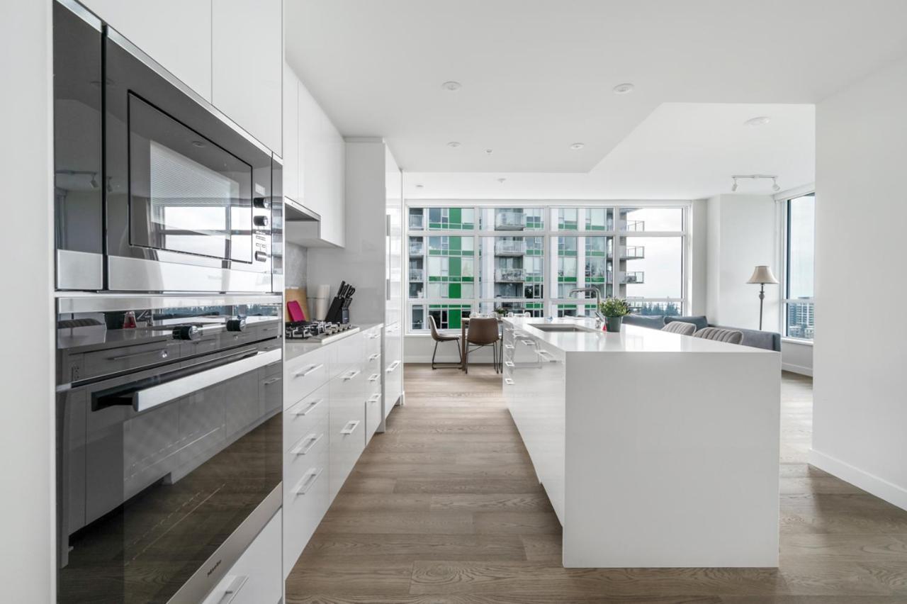 Urban Oasis: Stylish Apartment Retreat At Ubc Vancouver Kültér fotó